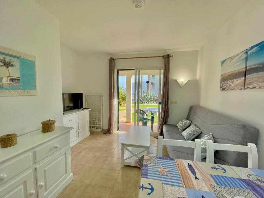 Pura Vida Apartamento Con Piscina Cala'N Blanes  Exterior photo
