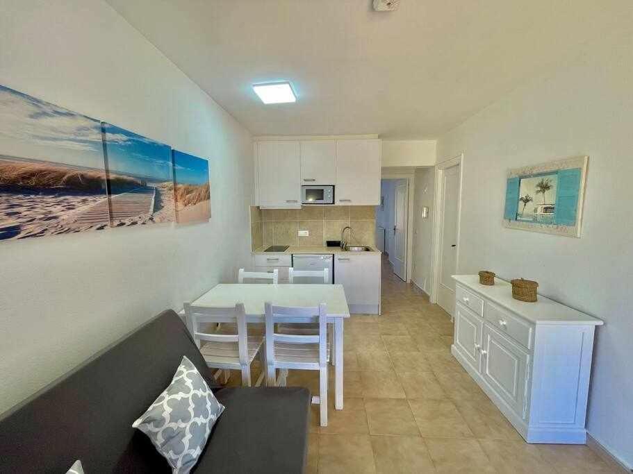Pura Vida Apartamento Con Piscina Cala'N Blanes  Exterior photo